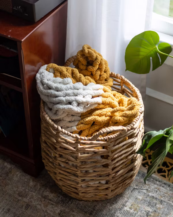 Yarn basket